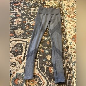 Limited edition lululemon tights size L/XL